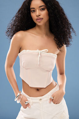 Trendyolmilla Siyah Baglama Detayl? Straplez Crop Dokuma Bluz TWOSS24BZ00607