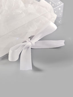 Коробка подарочная пластиковая с тишью и гирляндой «Поздравляю», 16.5 х 12 х 5 см