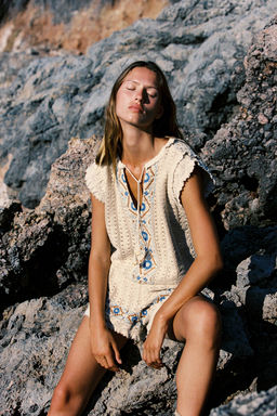 EMBROIDERED CROCHET SHORTS - Zara фото 3