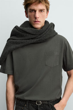CAMISETA BOLSILLO AARON LEVINE X ZARA / Gris antracita  фото 6
