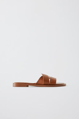 CROSSED FLAT SANDALS