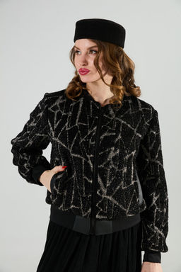 Бомбер NIKVA н435-2 чёрная геометрия