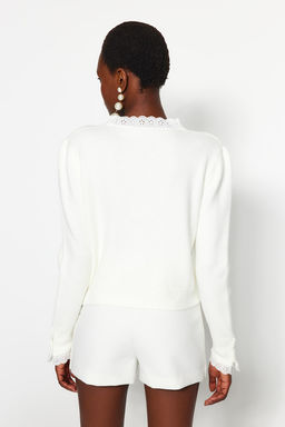 Trendyolmilla Ekru Yumusak Dokulu Dantel Detayl? Triko H?rka TWOAW24HI00131  фото 5