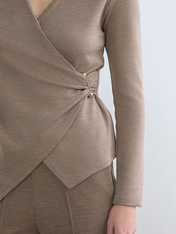 Kruvaze Yaka Toka Detayl? B?zg?l? Bluz