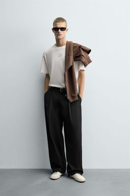 T-SHIRT WITH CONTRAST LABELS
