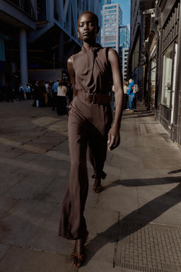 SLEEVELESS JUMPSUIT WITH BELT