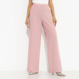 Брюки в полоску, Повышение не за горами