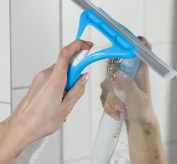 Водосгон с пульверизатором, скребок 25 см., ручка 30*4 см. арт. 1382128