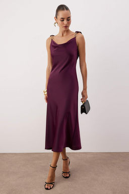 Yesil Duz Aksesuar Detayl? Dokuma Saten Maxi Party Elbise TPRAW26EL00120 - Trendyolmilla фото 5