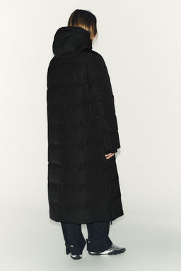 ANORAK ACOLCHADO EXTRA LARGO 60% PLUM?N 40% PLUMA CAPUCHA WATER REPELLENT WINDPROOF / Negro - Zara фото 8