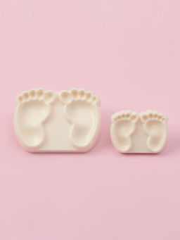 Печати для теста и мастики Доляна Детские ножки, набор 2 шт., пластик, молочные фото 5
