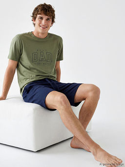 Regular Fit Bask?l? Erkek ?ortlu Pijama Tak?m?