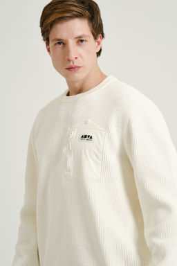 Свитер Бежевый