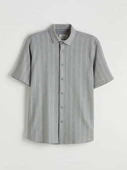 Regular Fit K?sa Kollu ?izgili Erkek G?mlek