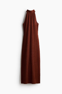 Vestido sin mangas efecto arrugado