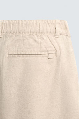 BERMUDA REGULAR FIT ESTRUCTURA / Beige claro - Zara фото 10