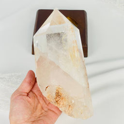 Кристалл из Горного Хрусталя на подставке