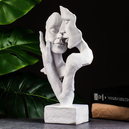 Фигурка полистоун Пара влюбленных, белая, 30 см