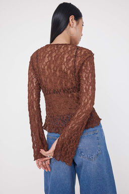 Kahverengi Dantel Fitted/Vucuda Oturan F?rf?r Detayl? Flare Kol Esnek Orme Bluz TWOAW26BZ00161 - Trendyolmilla фото 4