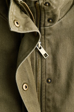 Chaqueta en sarga de algod?n con cintur?n - H&m фото 5