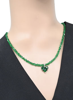 Бусы из циркона с подвеской Сердце, цвет изумруд, 45см