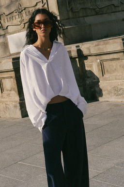 CAMISA CON LINO BAJO ABULLONADO / Blanco - Zara фото 5