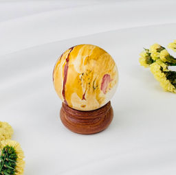 Шар из Яшмы (Мукаит) на подставке