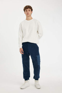 Флисовые спортивные штаны стандартного кроя с карманами-карго - Defacto фото 4