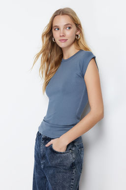 Ac?k Antrasit Viskoz/Yumusak Kumas Fitted/Vucuda Oturan Esnek Orme Bluz TWOSS23BZ00992