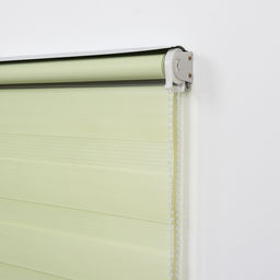 Штора рулонная День-ночь, 60180 см (с учётом креплений 3,5 см), цвет зелёный - Simaland фото 3