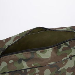 Косметичка на молнии мужская, с ручкой, с сеткой, принтом, камуфляж/зелёная