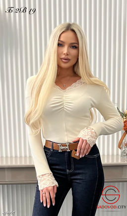 Лонгслив женский с кружевом