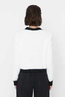 TRENDYOLMILLA Ekru Tuylu Triko H?rka TWOAW22HI0048  фото 11