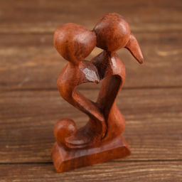 Сувенир «Поцелуй», 15×9×3.5 см, дерево