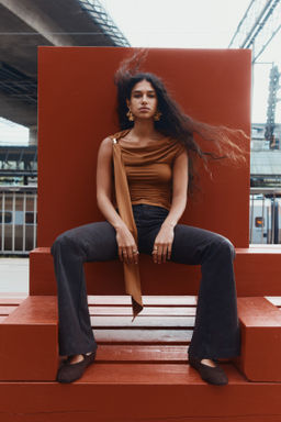 Top drapeado de un hombro - H&m фото 4