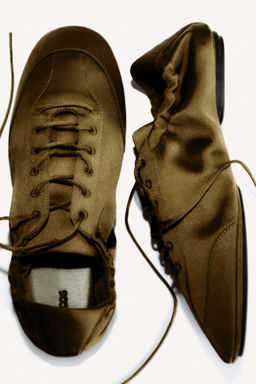 ZAPATILLAS BAILARINAS SATINADAS CON ANTE - H&m фото 6