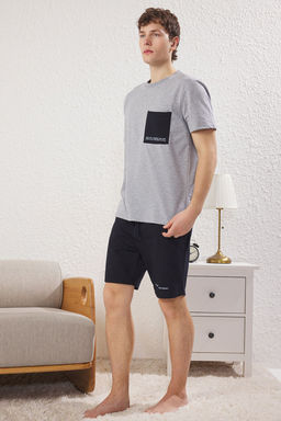 TRENDYOL MAN Siyah Tas Regular Fit Bask?l? Orme Sortlu Pijama Tak?m? TMNSS25PT00009 - Trendyolmilla фото 8