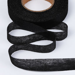 Лента Idealtex нитепрошивная клеевая по долевой 15мм 45г/м? в инд.упаковке черный 4715B рул.25м
