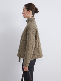 Dik Yaka Kapitone Oversize Kad?n Mont