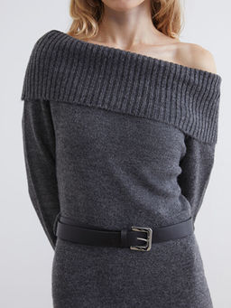 Kay?k Yaka Kemerli Triko Elbise