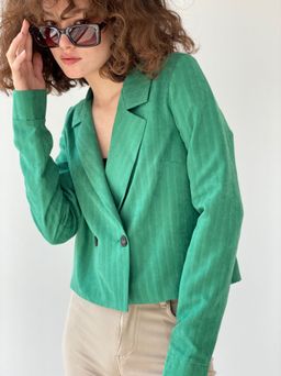 6793 Жакет укороченный двубортный в зелёном цвете - Martichelli фото 6