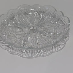 145-1 Менажница круглая 4 секции 21см (х24)