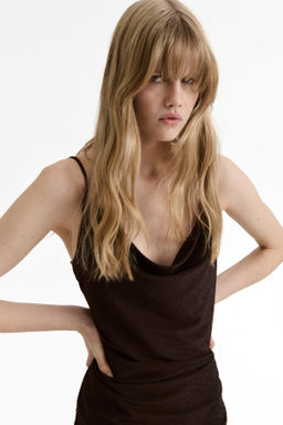 Vestido drapeado con tirantes espagueti - H&m фото 5