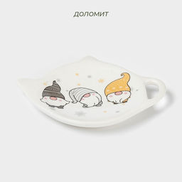 Новогодняя подставка под чайный пакетик Доляна Домашние гномики, керамика, 12?9,5 см, цвет белый