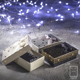 Цена за 6 шт. Коробочка подарочная под набор «Треугольники», блестящие, 5×8 см, (полезная часть 4.8×7.7 см,), МИКС