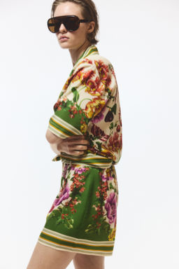 Pantal?n corto de lyocell con pinzas - H&m фото 5