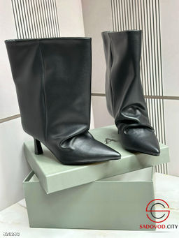 Сапоги женские на каблуке