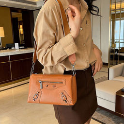 Bags Сумка женская / кожа / 0203121