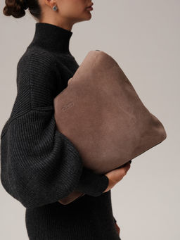 Замшевая сумка хобо Michele DBR 31156 капучино фото 5