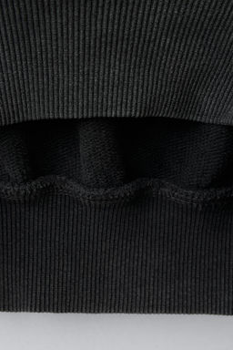 WEDNESDAY FADED-EFFECT SWEATSHIRT - Zara фото 4
